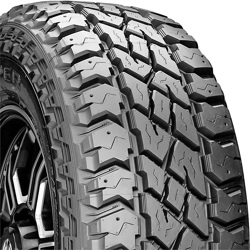 Set of 4 Cooper Discoverer S/T Maxx LT 275/70R18 125/122Q E 10 Ply MT Mud Tires